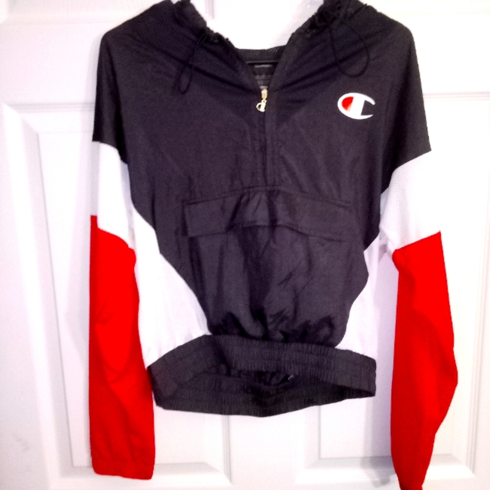 Women's champion pullover/ windbreaker